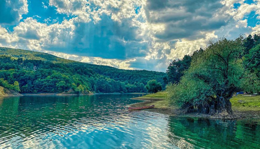 Borsko jezero biserno ogledalo istočne Srbije