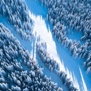 Ski staze Kopaonik pod snegom slika odozgo